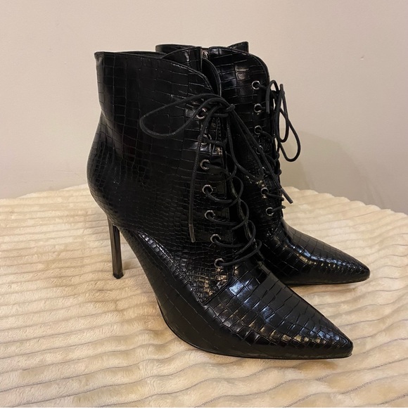 Wet Kiss Black Ankle Boots Stiletto Heel Pointed Toe Size 10 - Picture 6 of 13